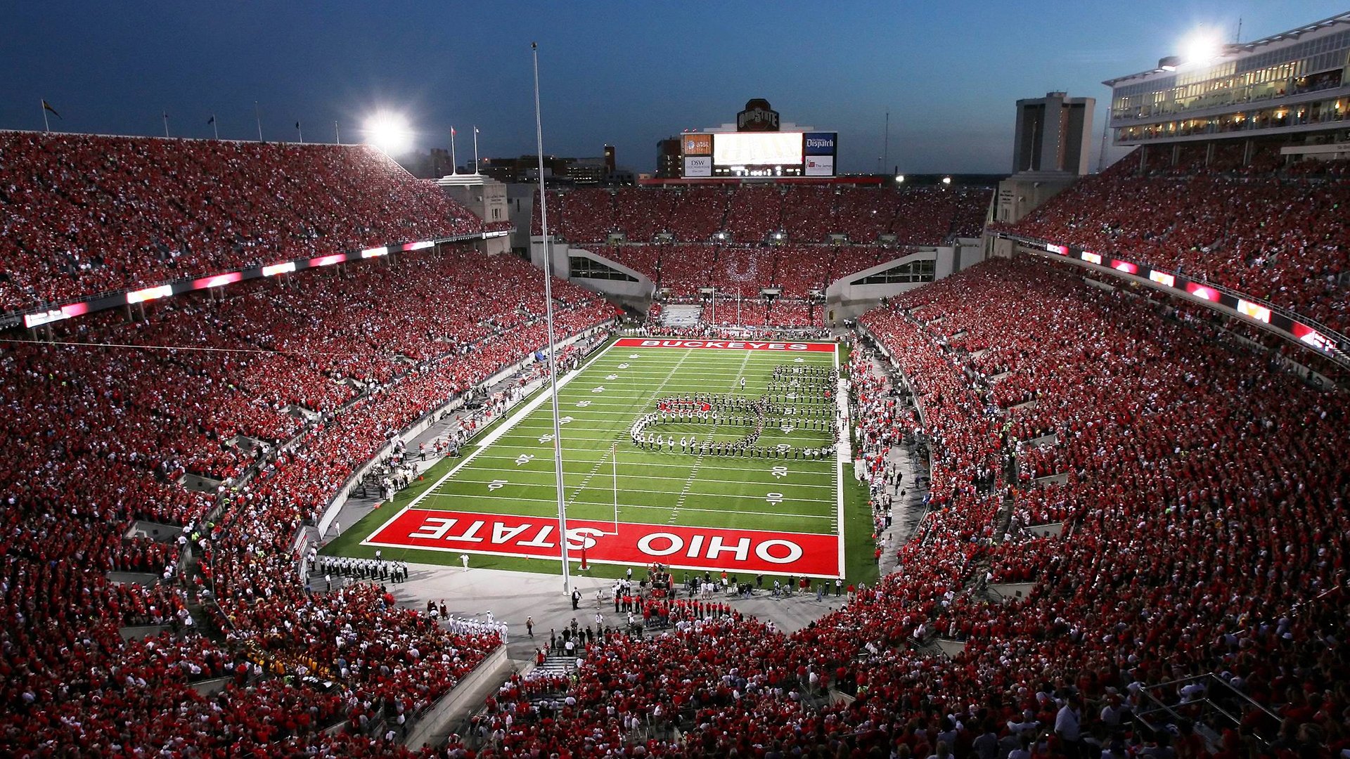 环境保护：赛事使用绿色环保材料引领新风尚，绿色环保齐参与